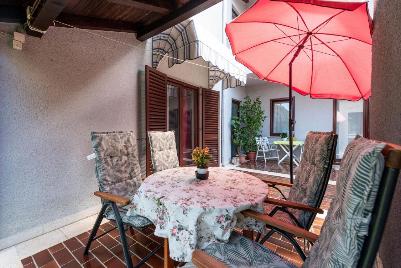 Apartments D&V Rovinj Exterior photo